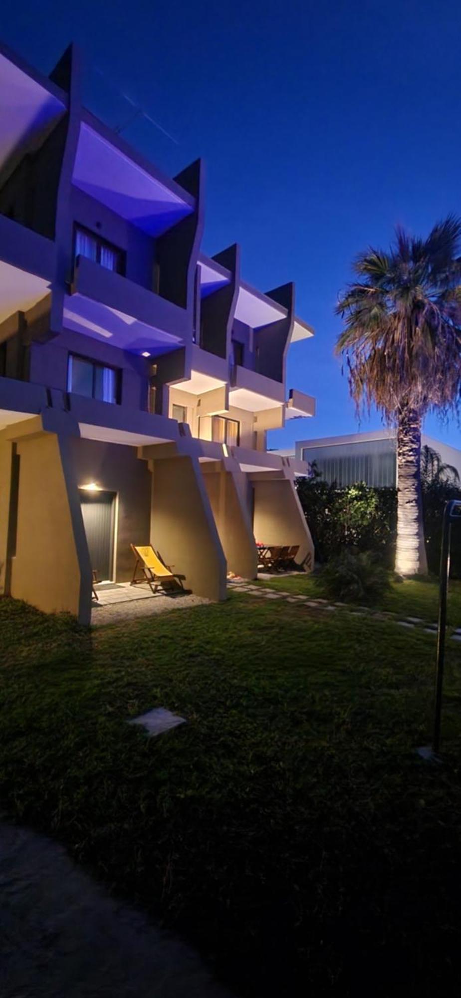 Endless Summer Pool Flat Ixia  Luaran gambar